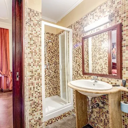Hotel Invictus 3*