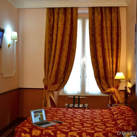 Invictus 3* ローマ