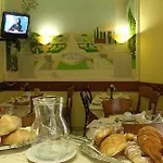 Invictus Hotel