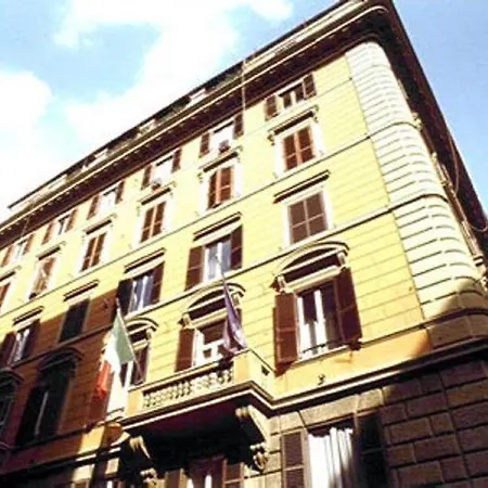 Invictus Hotel 3*